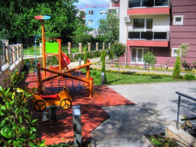 Allia Apartments Равда Экстерьер фото